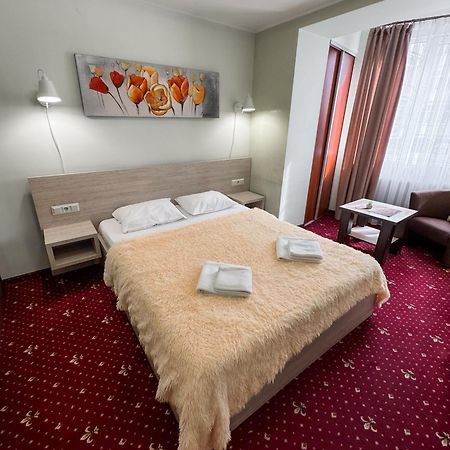 Apartments Deluxe Ivano-Frankivsk Extérieur photo
