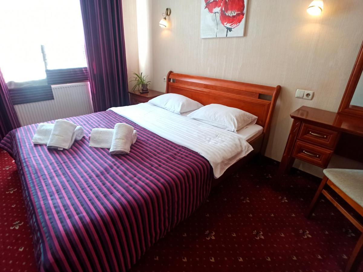 Apartments Deluxe Ivano-Frankivsk Extérieur photo