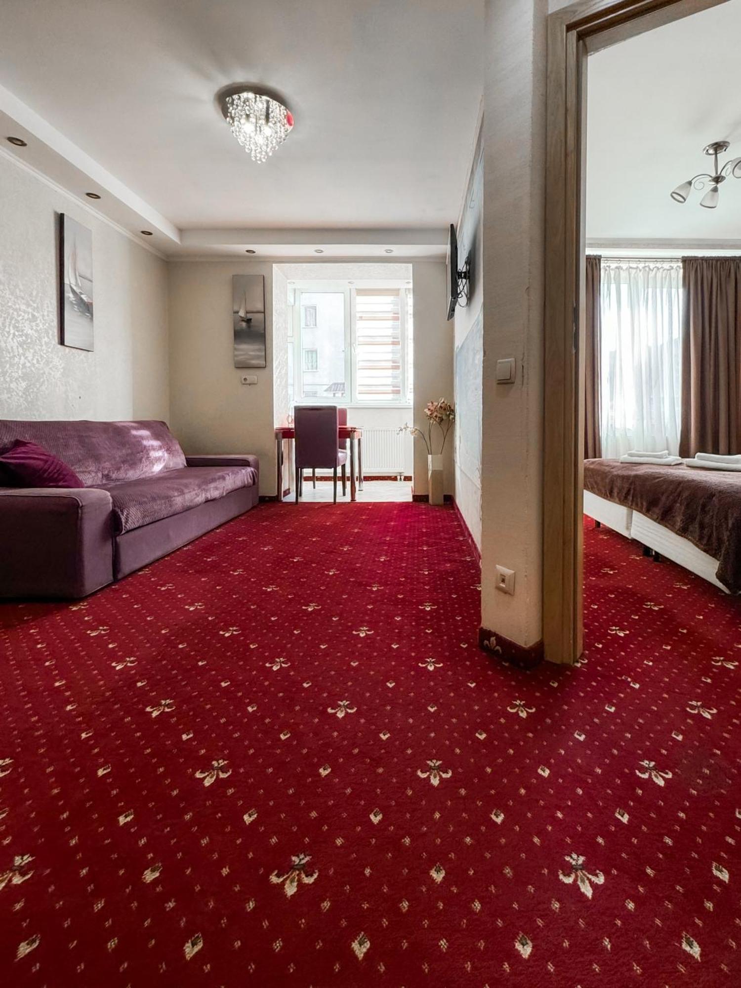 Apartments Deluxe Ivano-Frankivsk Extérieur photo