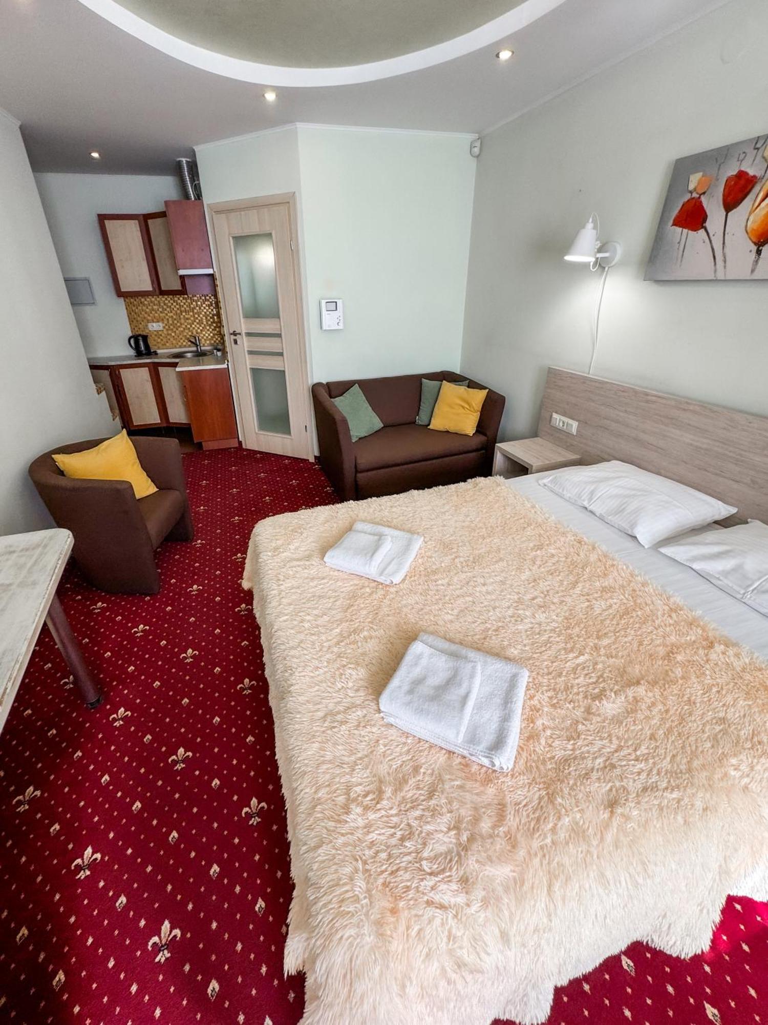 Apartments Deluxe Ivano-Frankivsk Extérieur photo