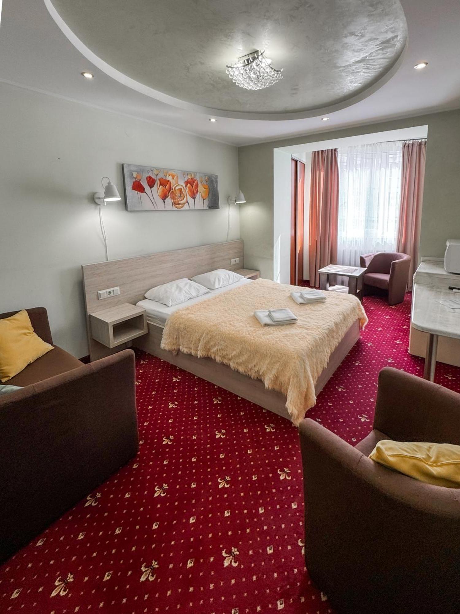 Apartments Deluxe Ivano-Frankivsk Extérieur photo