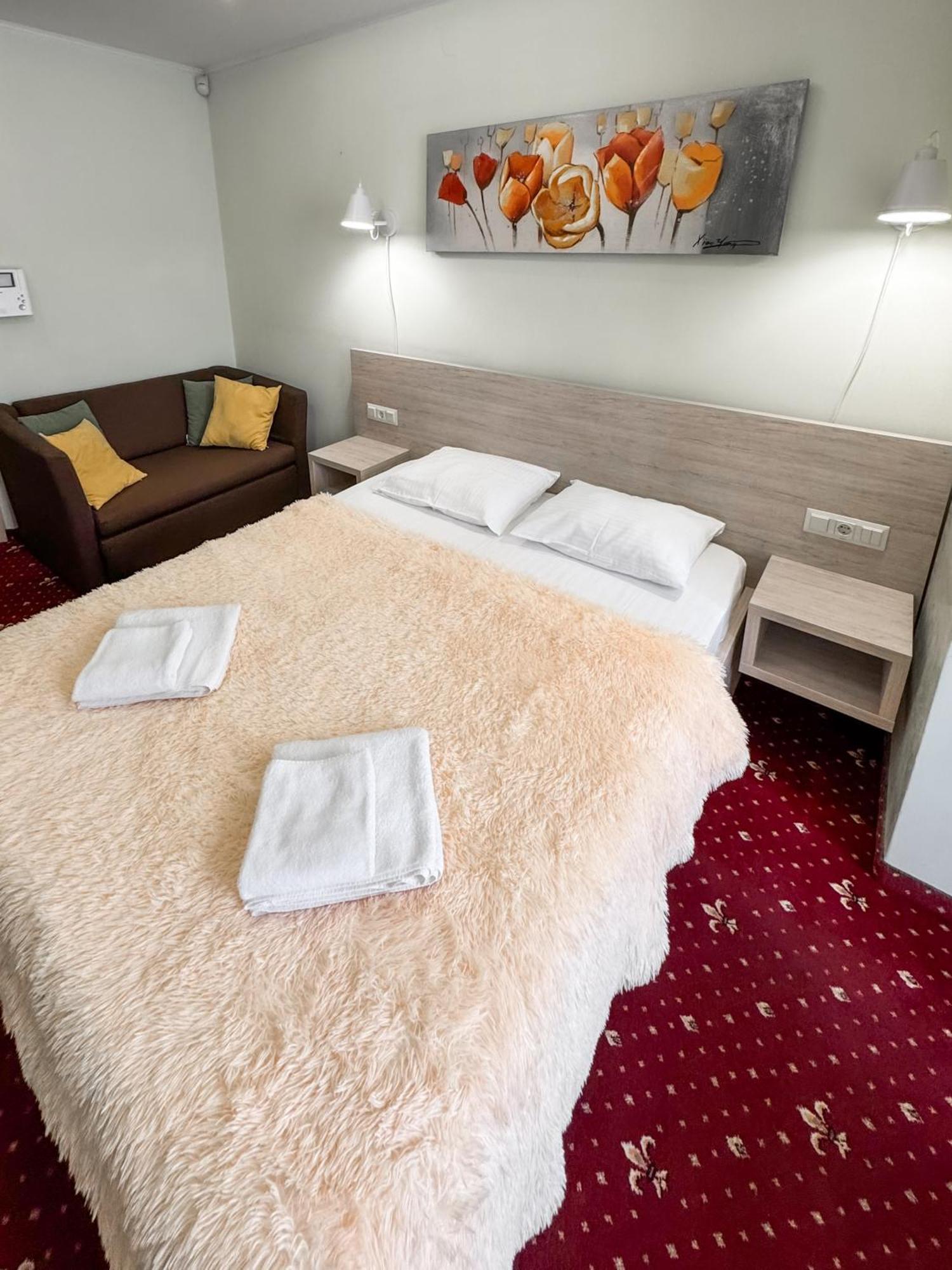 Apartments Deluxe Ivano-Frankivsk Extérieur photo