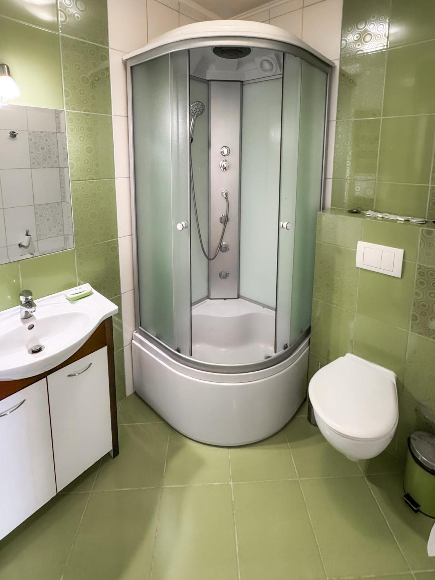 Apartments Deluxe Ivano-Frankivsk Extérieur photo